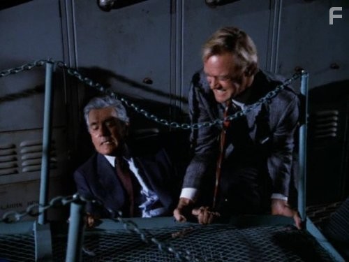 John Forsythe and Christopher Cazenove in Династия (1981)