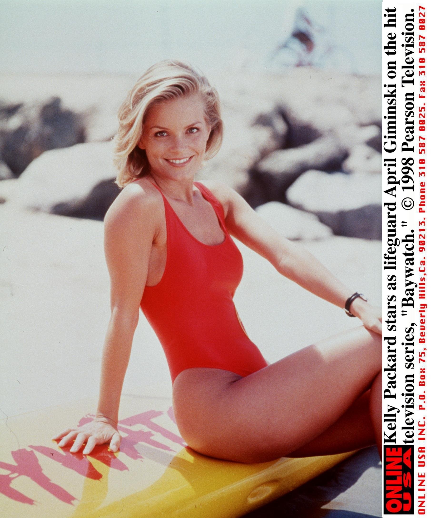 Kelly Packard in Спасатели Малибу (1989)