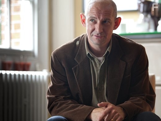 Ian Hart in Мой безумный дневник (2013)