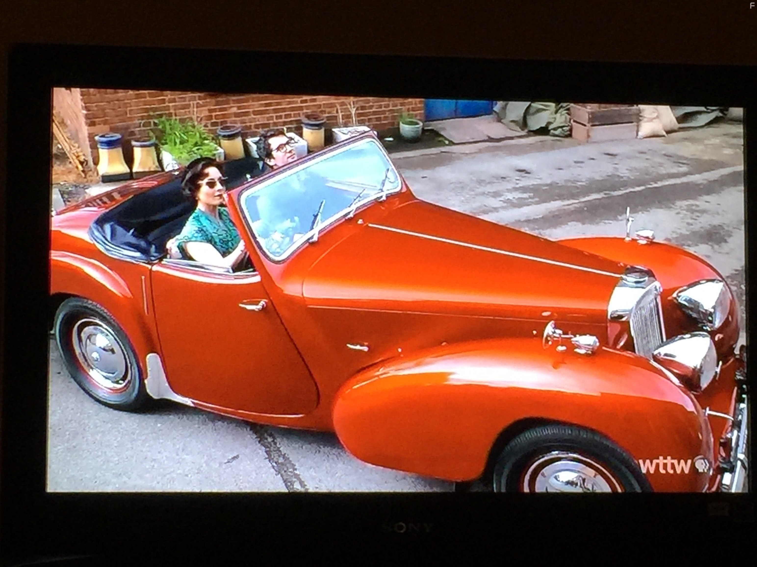 Reanne Farley and Sam O'Mahony in Отец Браун (2013)