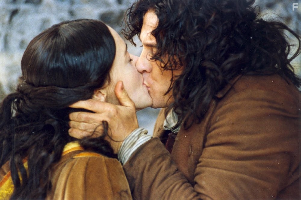 Alessio Boni and Anita Caprioli in Cime tempestose (2004)