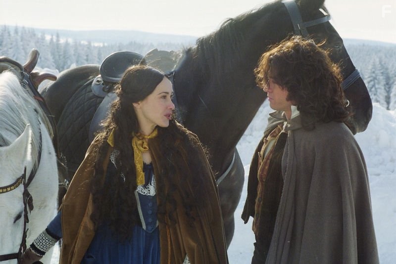 Alessio Boni and Anita Caprioli in Cime tempestose (2004)