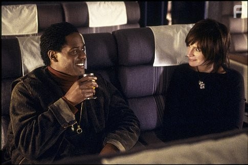 Julia Roberts and Blair Underwood in Во всей красе (2002)