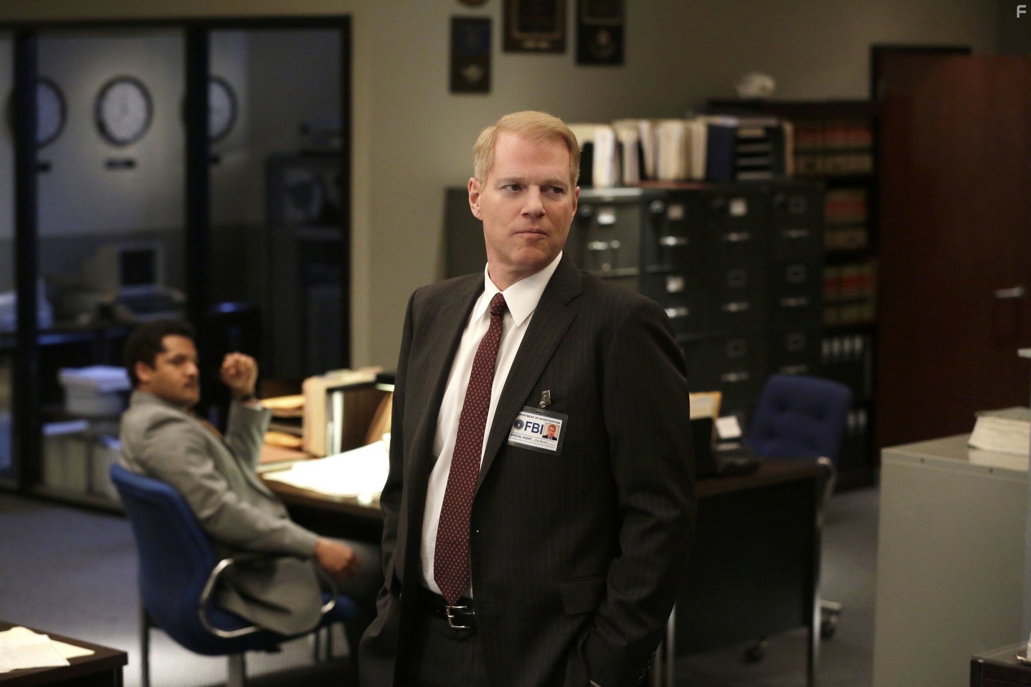 Noah Emmerich and Brandon J. Dirden in Американцы (2013)