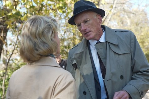 Gretchen Mol and James Rebhorn in Американская интрижка (2008)