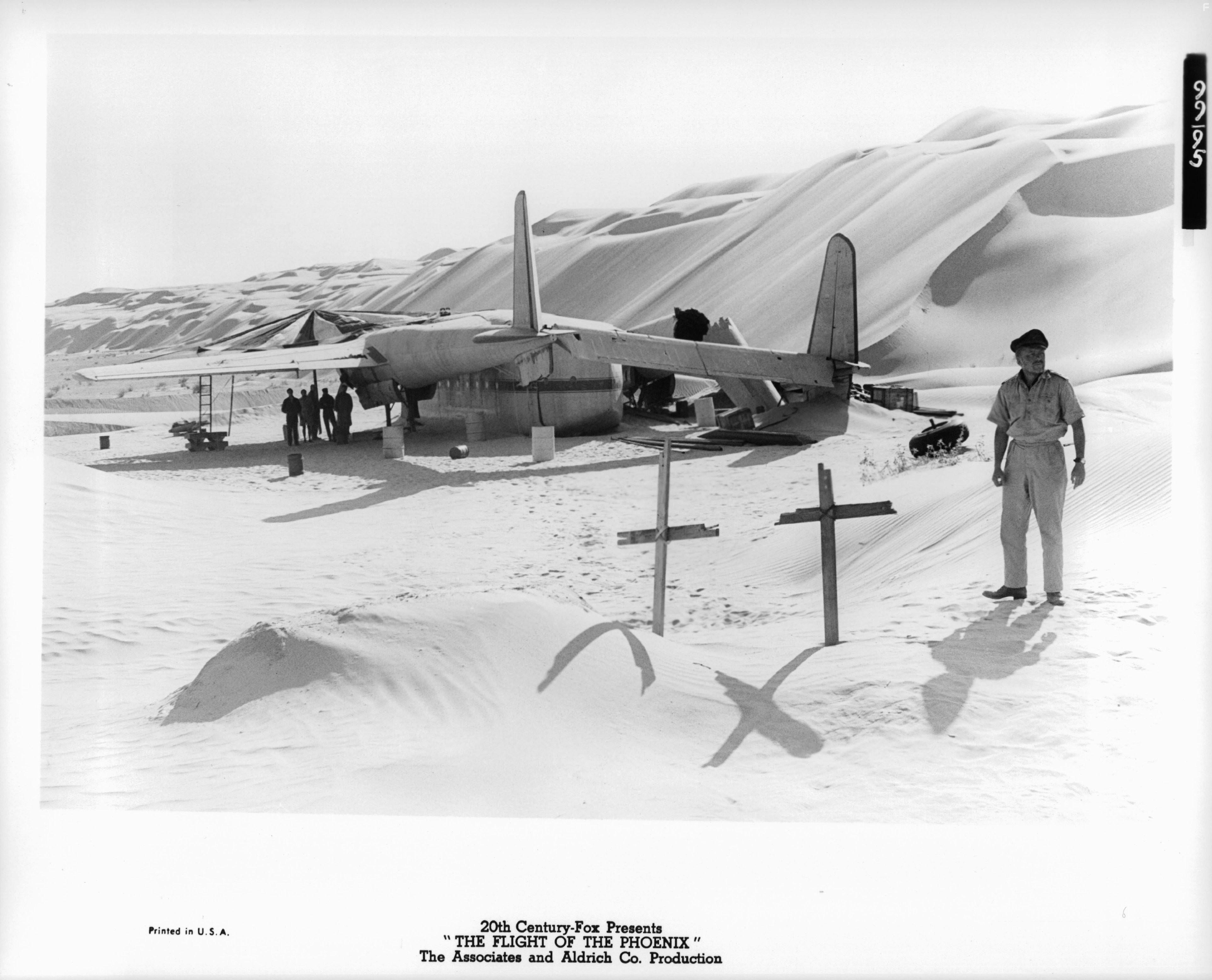 Richard Attenborough in Полет Феникса (1965)