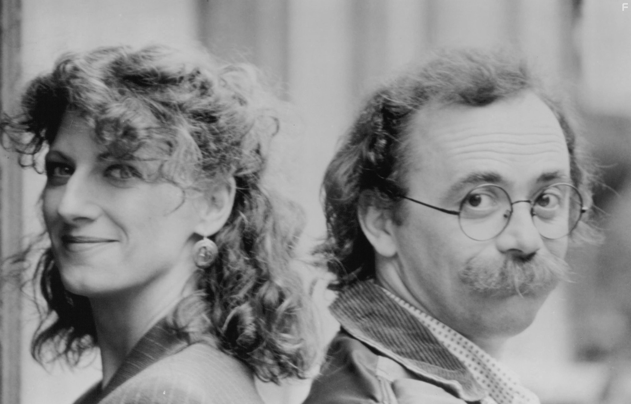 Angela Finocchiaro and Maurizio Nichetti in Volere volare (1991)
