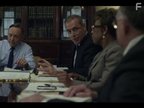 Kevin Spacey and Al Sapienza in Карточный домик (2013)