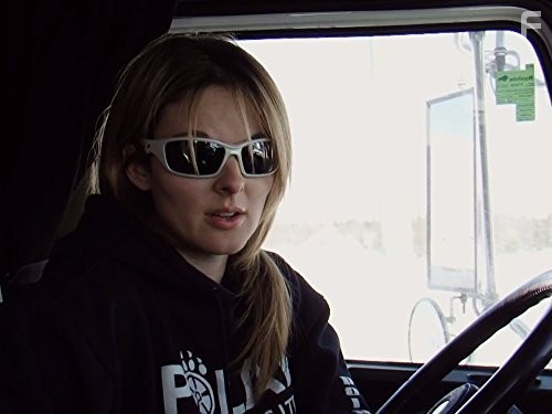 Lisa Kelly in Ледовый путь дальнобойщиков (2007)