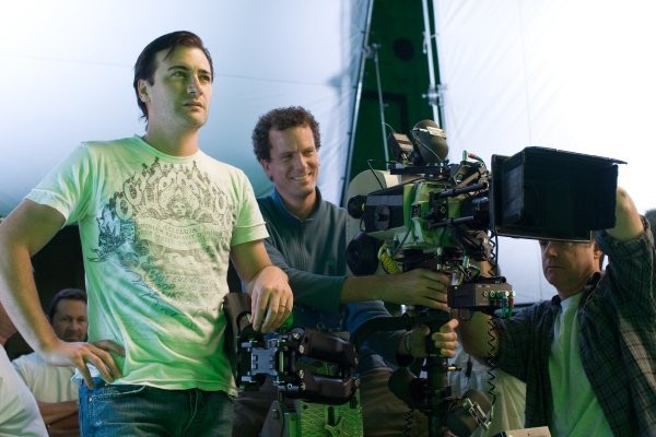 Robert Luketic in Голая правда (2009)