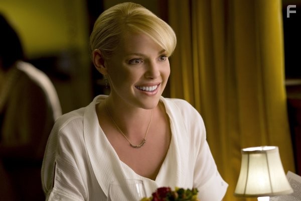 Katherine Heigl in Голая правда (2009)