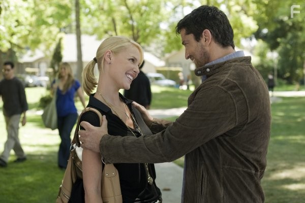 Katherine Heigl and Gerard Butler in Голая правда (2009)