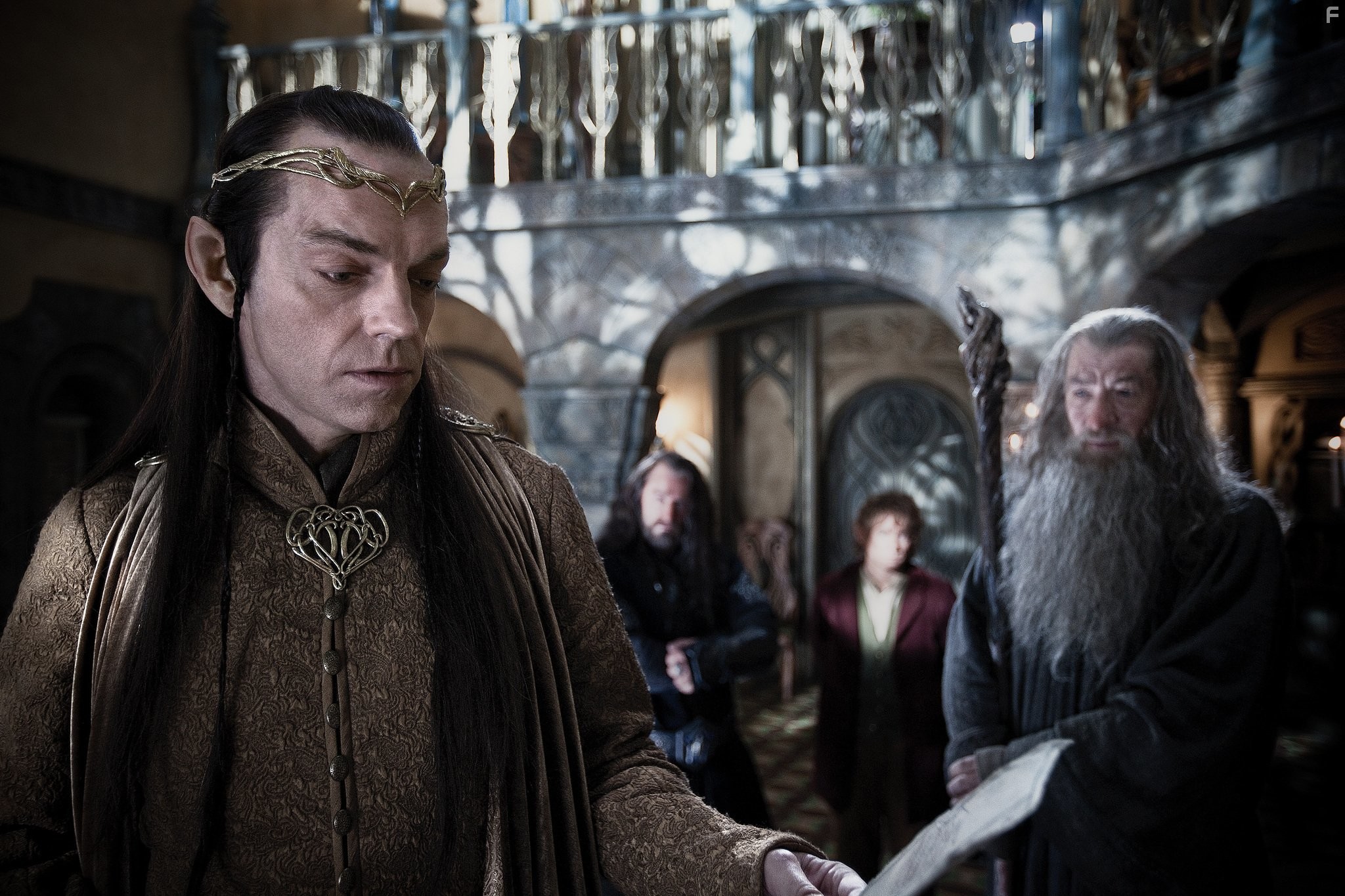 Ian McKellen and Hugo Weaving in Хоббит: Нежданное путешествие (2012)
