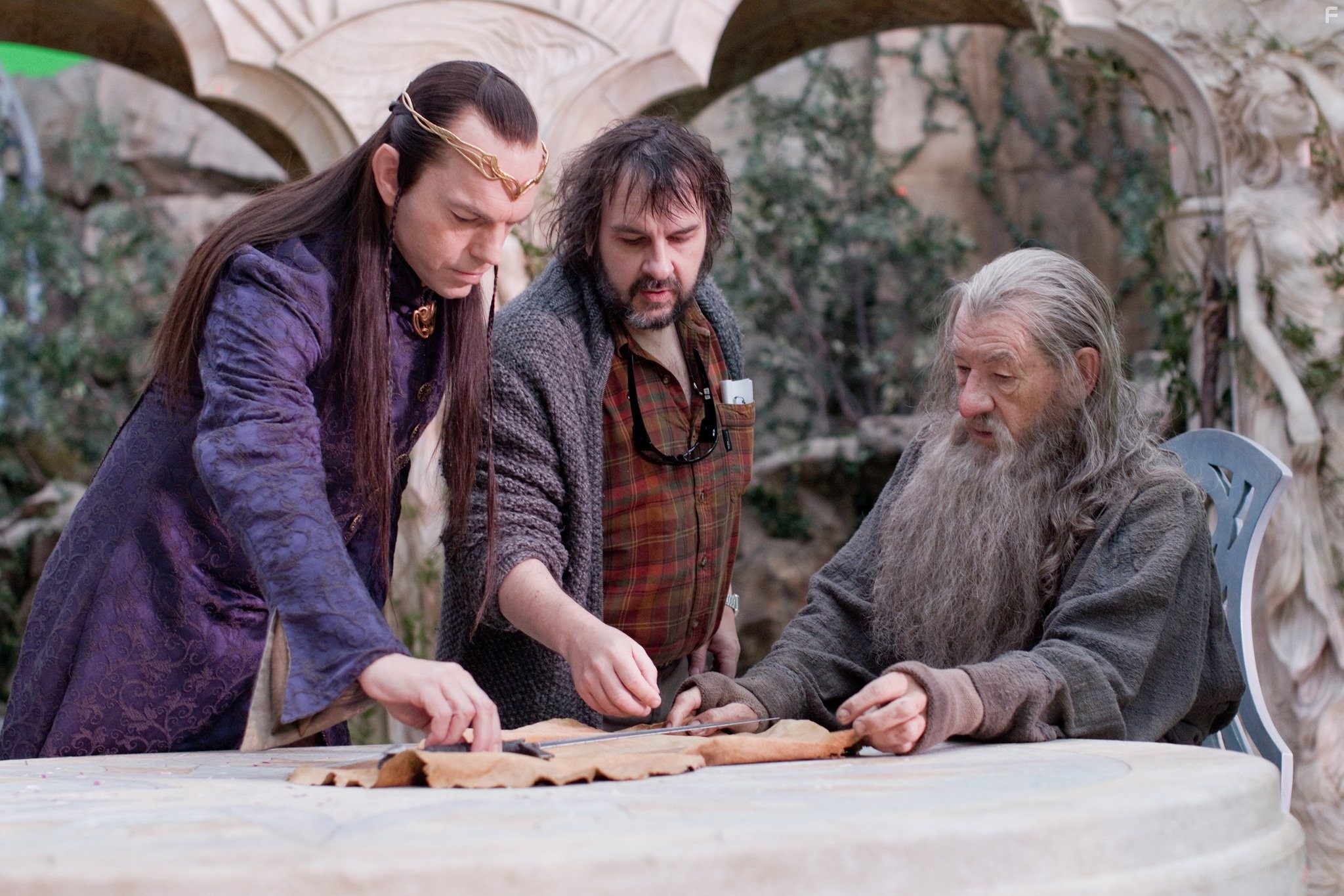 Peter Jackson, Ian McKellen, and Hugo Weaving in Хоббит: Нежданное путешествие (2012)