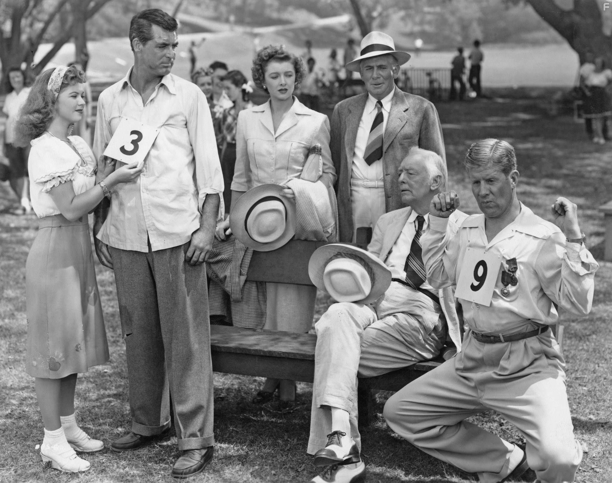 Cary Grant, Shirley Temple, Myrna Loy, Harry Davenport, Ray Collins, and Rudy Vallee in Холостяк и девчонка (1947)