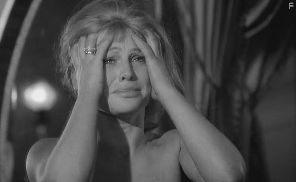 Julie Christie in Дорогая (1965)