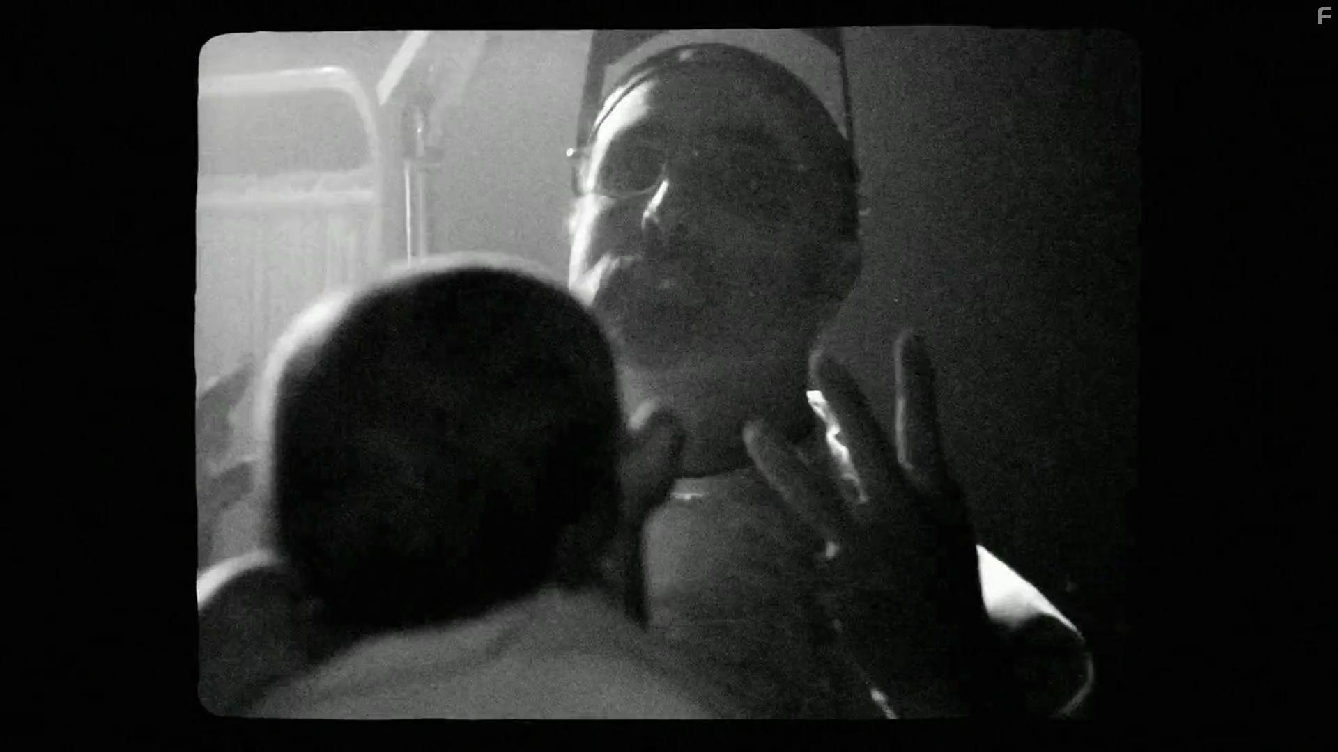 Grave Encounters 2 (2012)