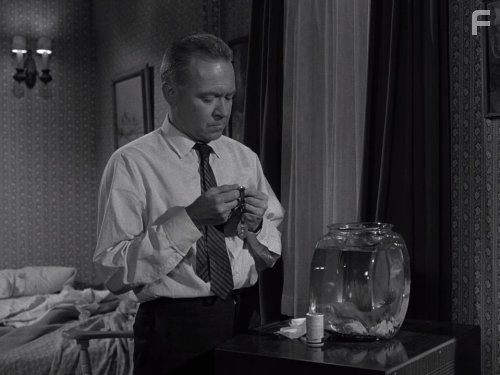 Richard Erdman in Сумеречная зона (1959)