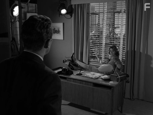 Gail Kobe in Сумеречная зона (1959)