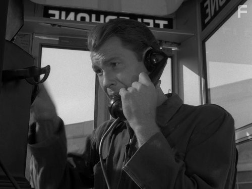 Earl Holliman in Сумеречная зона (1959)