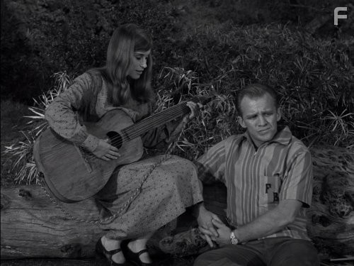 Gary Crosby and Bonnie Beecher in Сумеречная зона (1959)