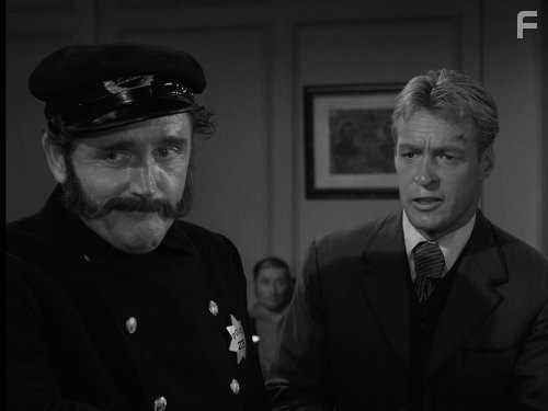Russell Johnson in Сумеречная зона (1959)