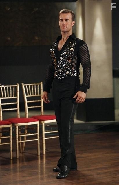 James Van Der Beek in Не верь су*** из квартиры 23 (2012)