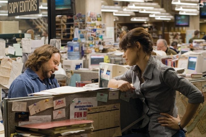 Russell Crowe and Rachel McAdams in Большая игра (2009)