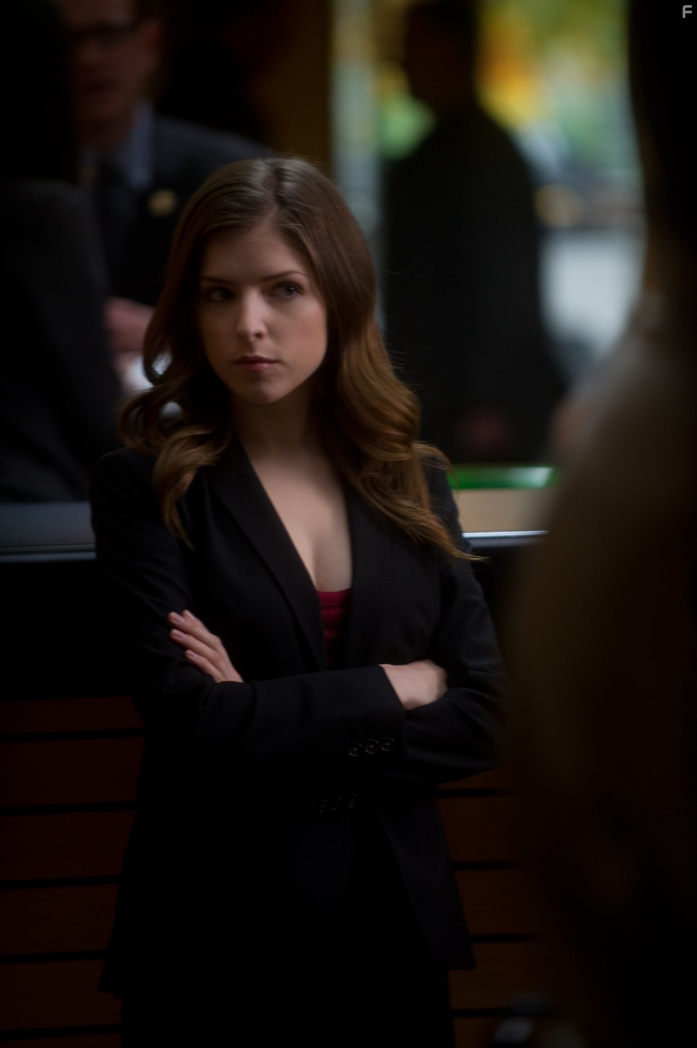 Anna Kendrick in Грязные игры (2012)