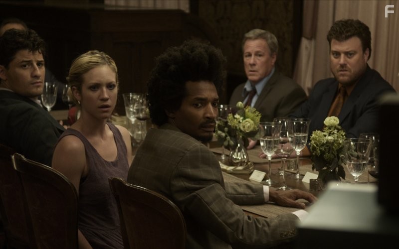 John Heard, Brittany Snow, Eddie Steeples, and Enver Gjokaj in Чтo бы вы сделали... (2012)