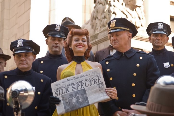 Carla Gugino in Хранители (2009)