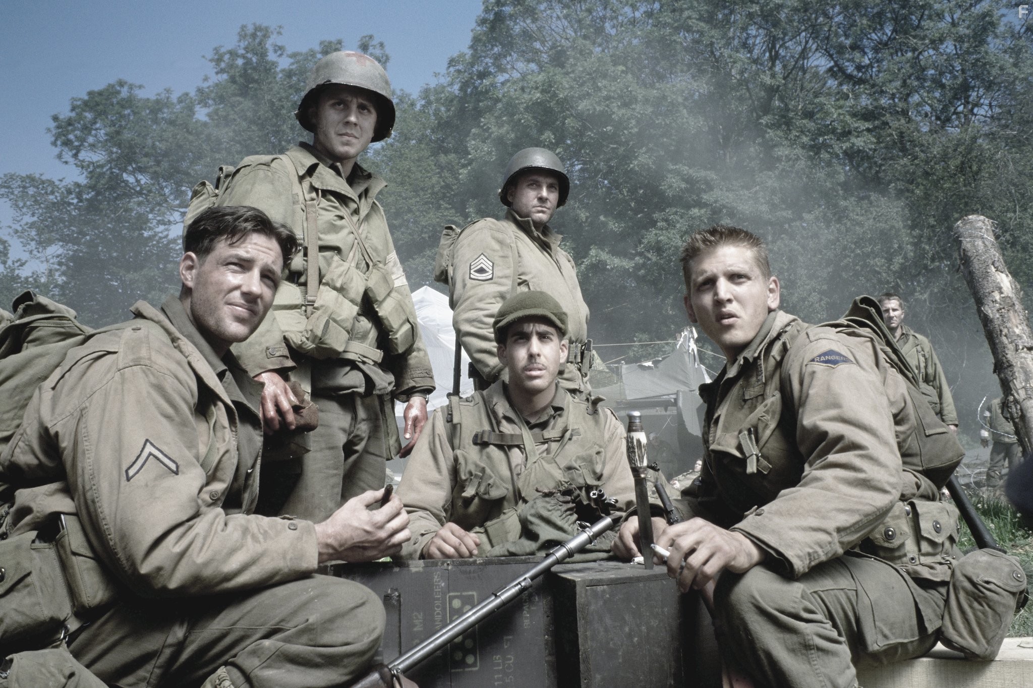 Giovanni Ribisi, Barry Pepper, Tom Sizemore, Adam Goldberg, Edward Burns, and Leland Orser in Спасти рядового Райана (1998)