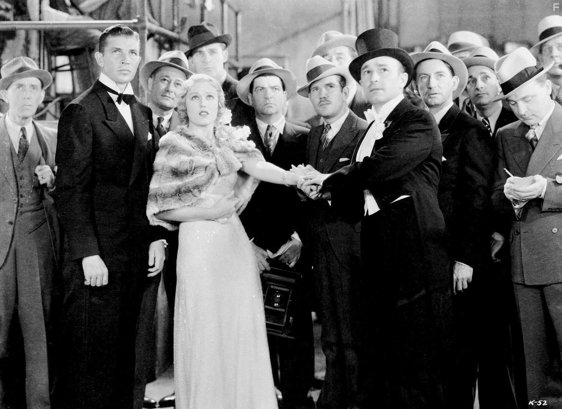 Walter Ackerman, Robert Armstrong, Roscoe Ates, Eddie Boland, Lynton Brent, Bruce Cabot, and Fay Wray in Кинг Конг (1933)
