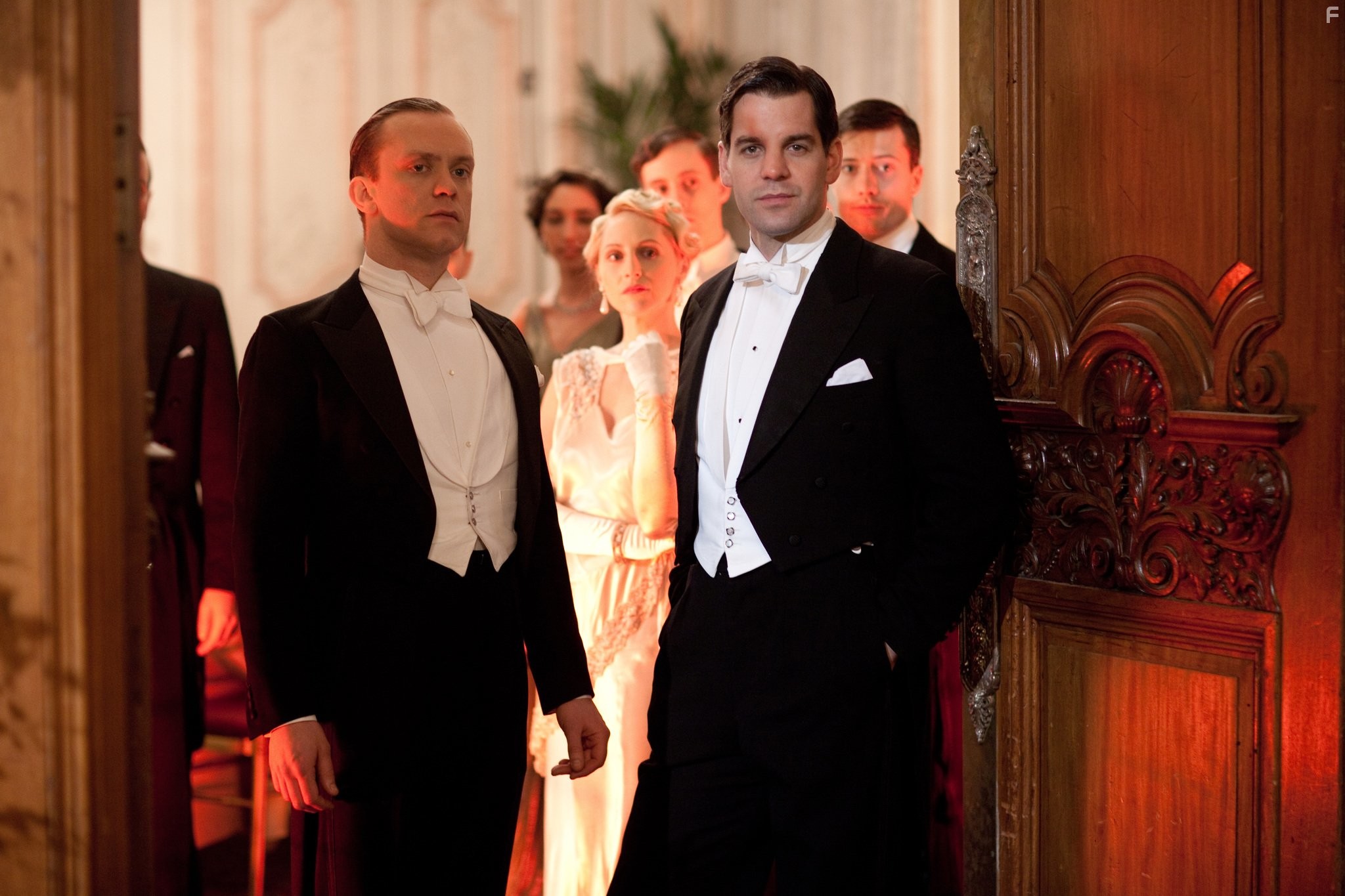 George Duke and John Hopkins in Танцы на грани (2013)