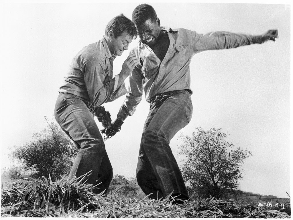 Tony Curtis and Sidney Poitier in Не склонившие головы (1958)