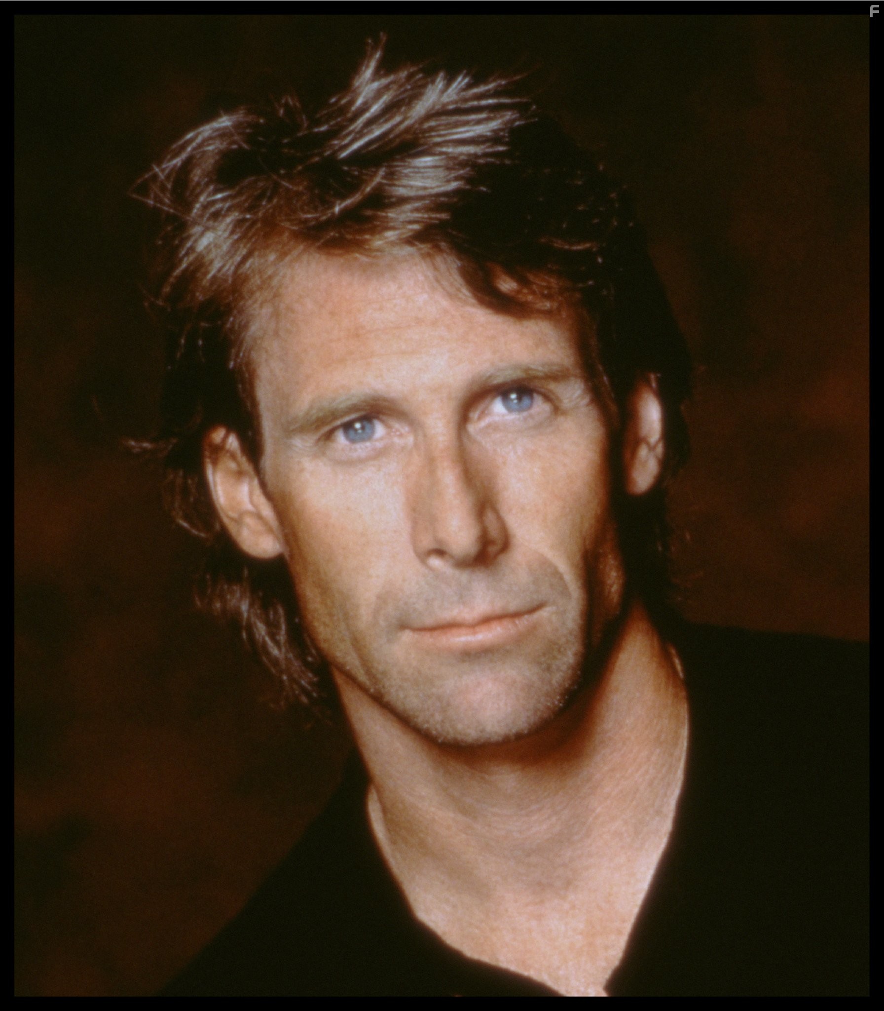 Michael Bay in Перл Харбор (2001)