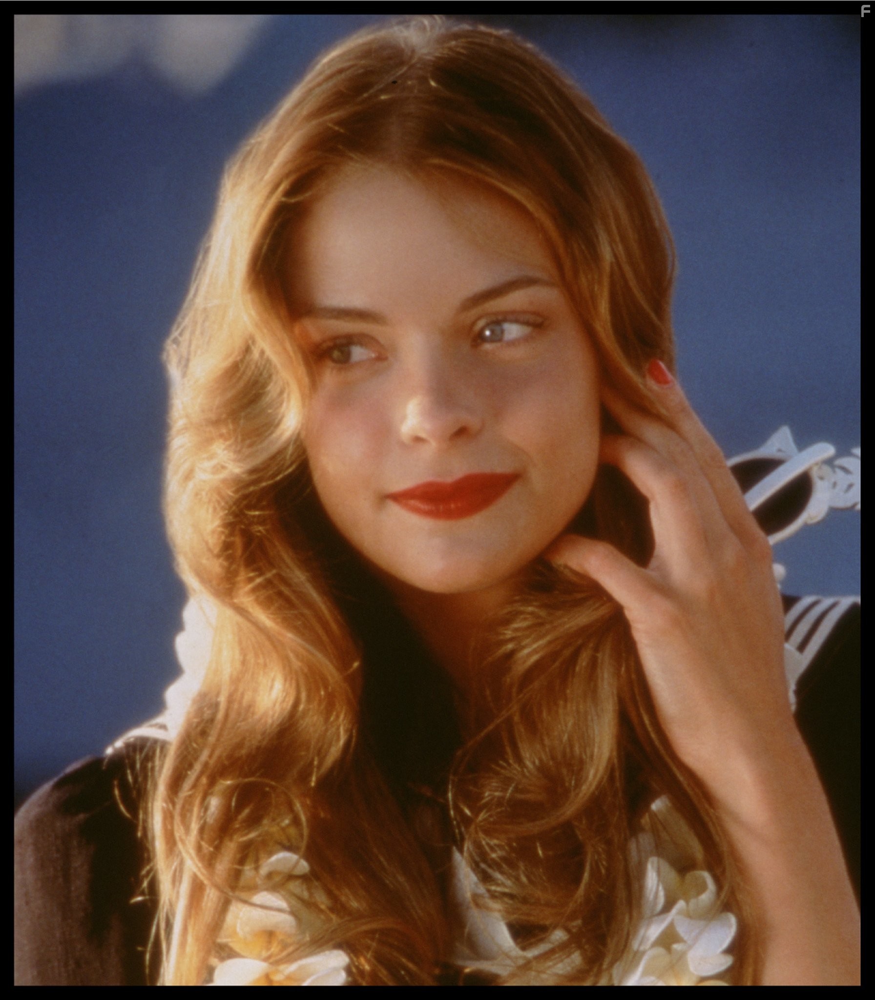Jaime King in Перл Харбор (2001)