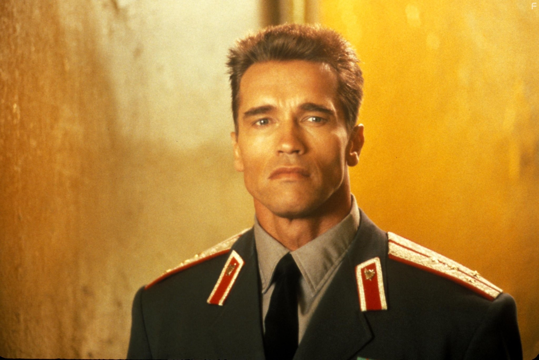Arnold Schwarzenegger in Красная жара (1988)