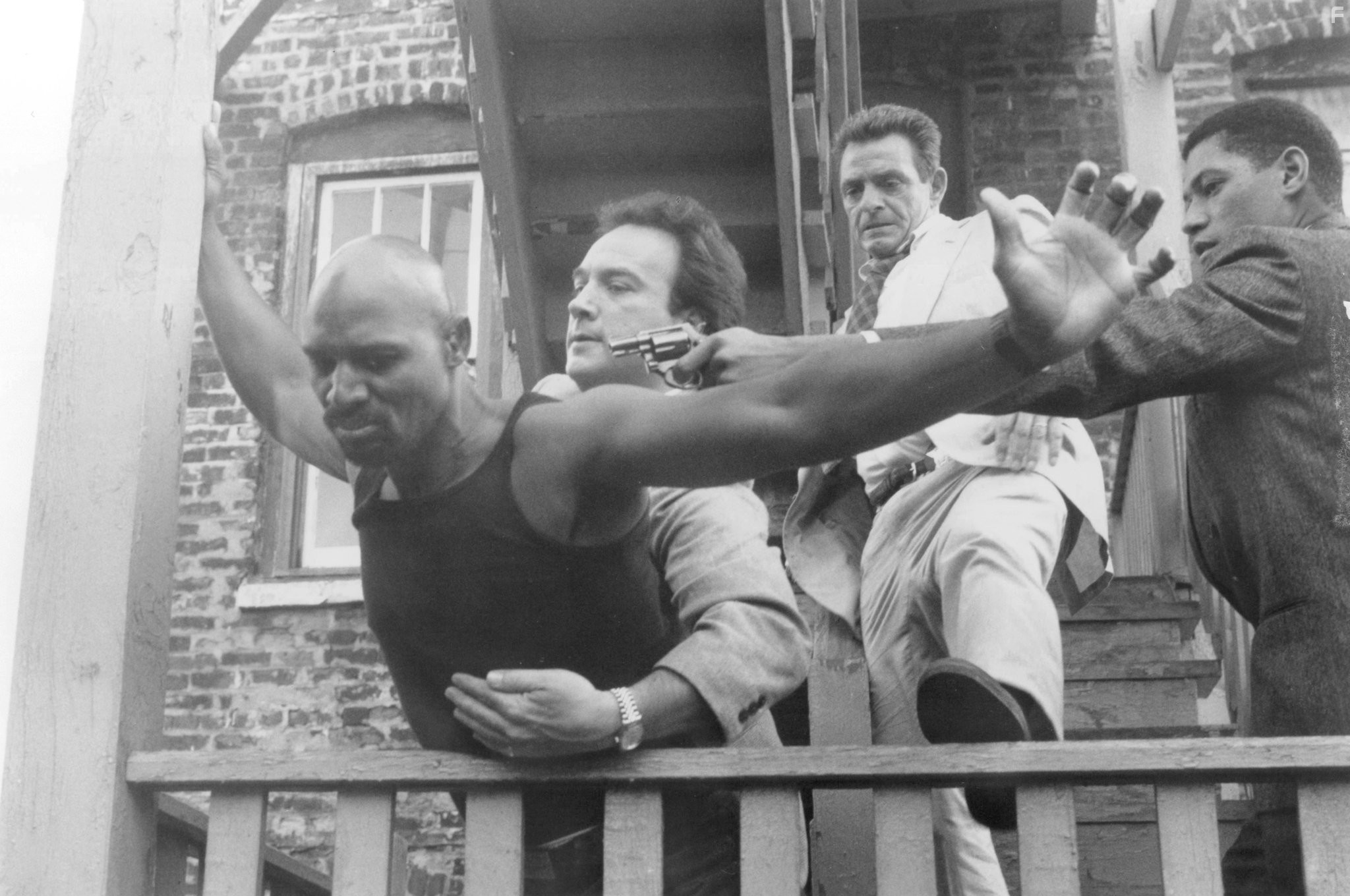 Laurence Fishburne, James Belushi, and Richard Bright in Красная жара (1988)