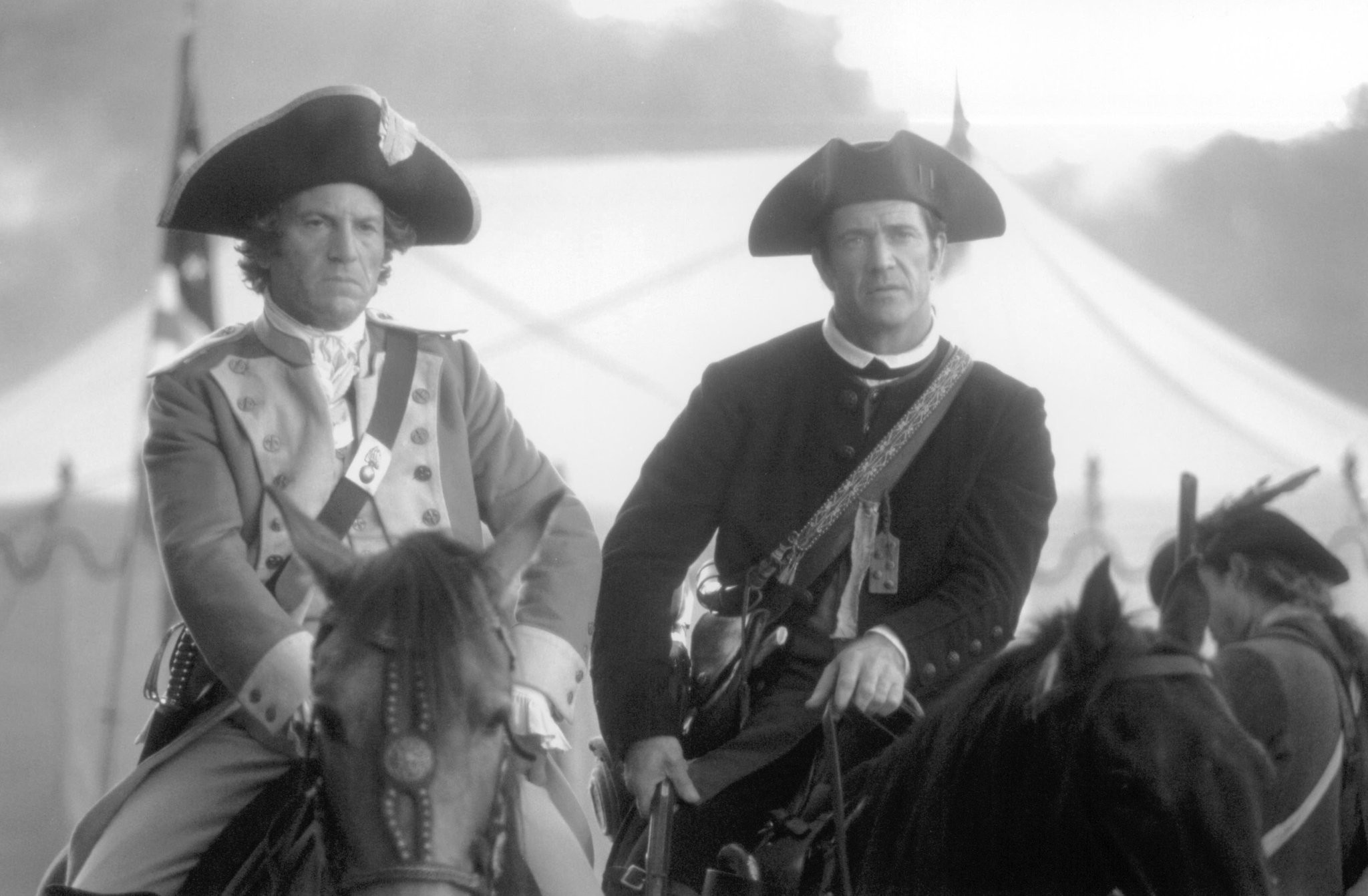 Mel Gibson and Tch?ky Karyo in Патриот (2000)