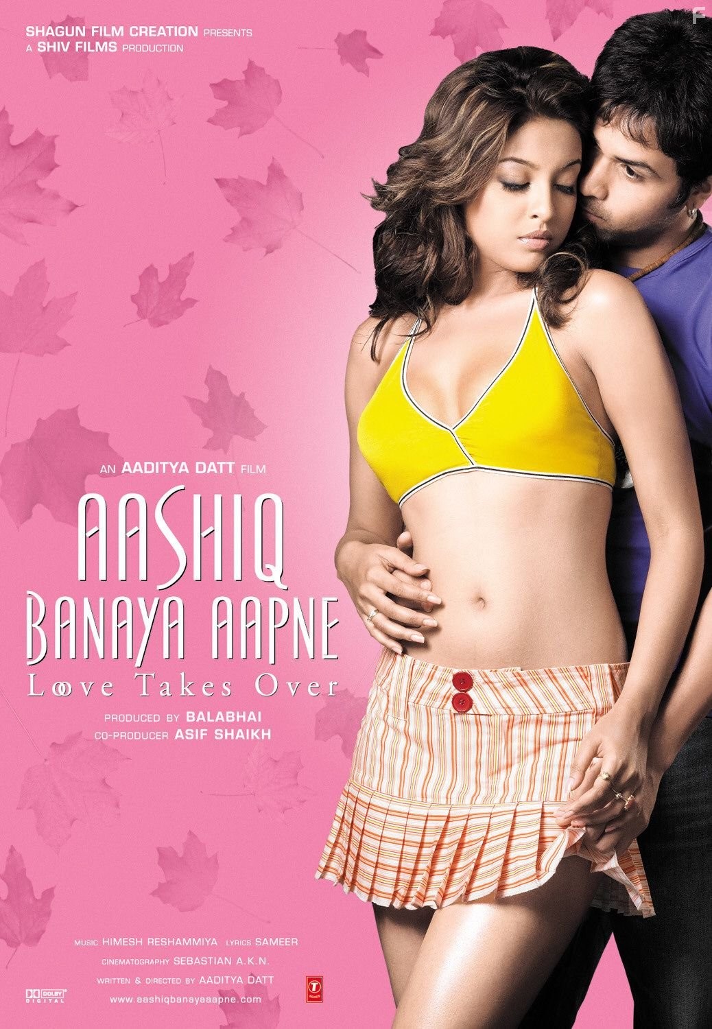 Emraan Hashmi and Tanushree Dutta in Aashiq Banaya Aapne: Love Takes Over (2005)
