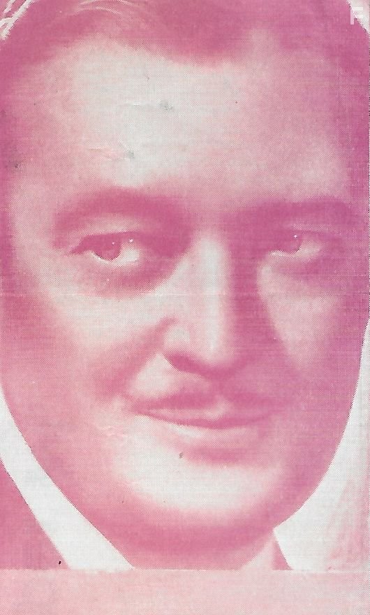 Edmund Lowe in Обед в восемь (1933)