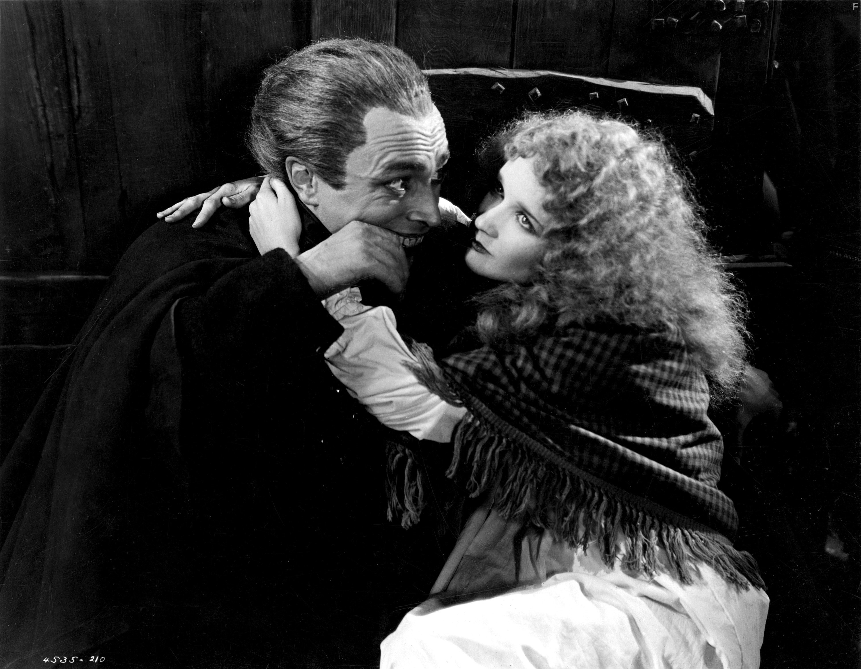 Mary Philbin and Conrad Veidt in Чeловек, который смеется (1928)