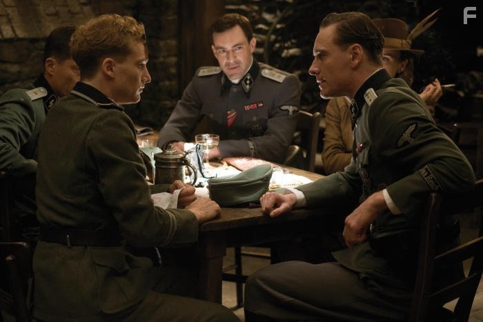 Gedeon Burkhard, Michael Fassbender, and Alexander Fehling in Бесславные ублюдки (2009)