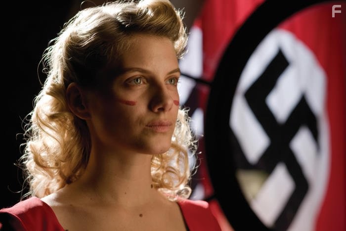 M?lanie Laurent in Бесславные ублюдки (2009)