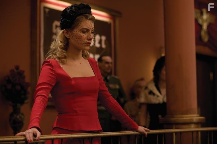 M?lanie Laurent in Бесславные ублюдки (2009)