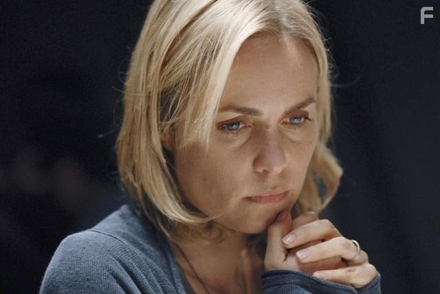 Radha Mitchell in Красная вдова (2013)