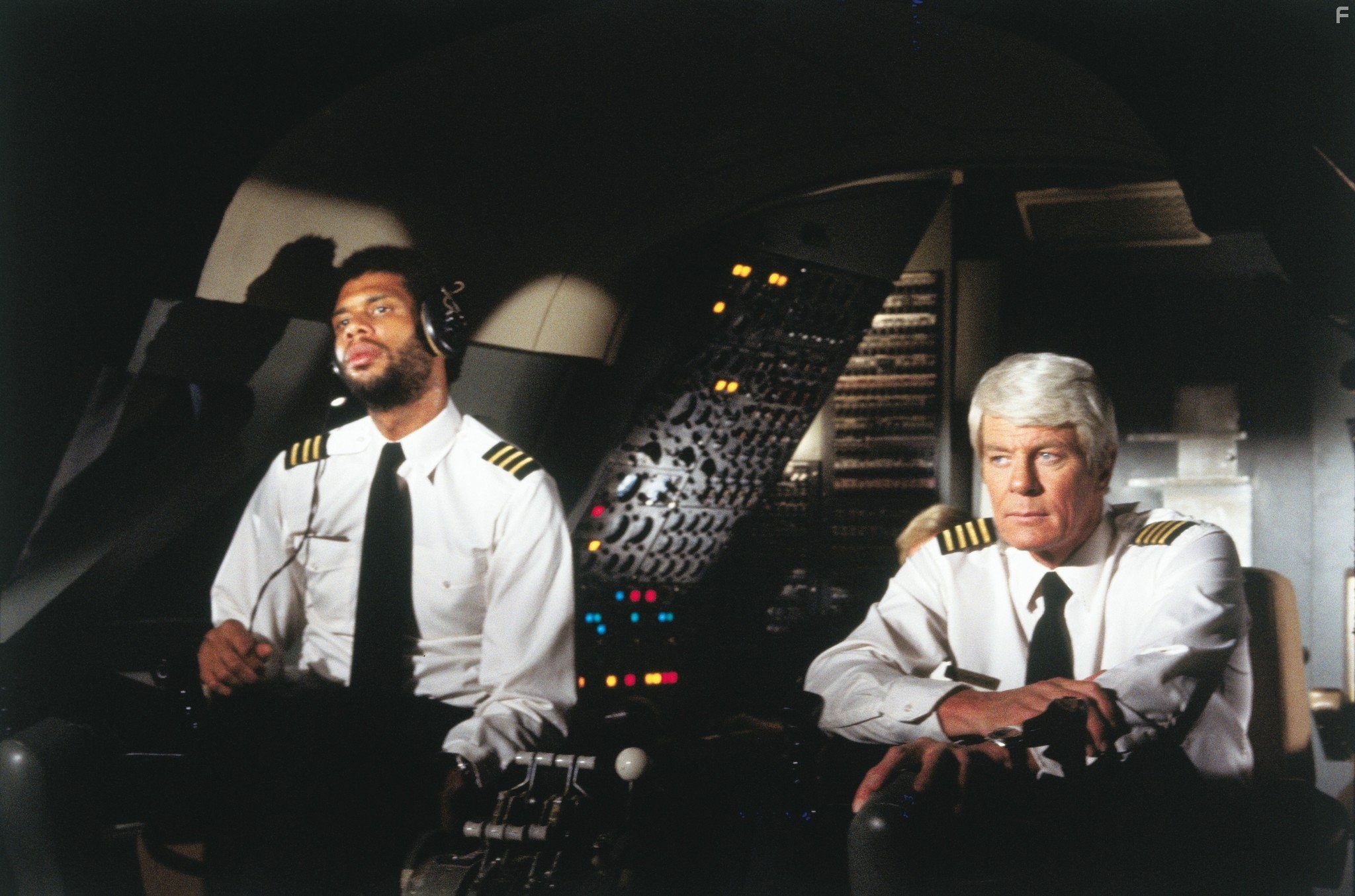Kareem Abdul-Jabbar and Peter Graves in Аэроплан (1980)