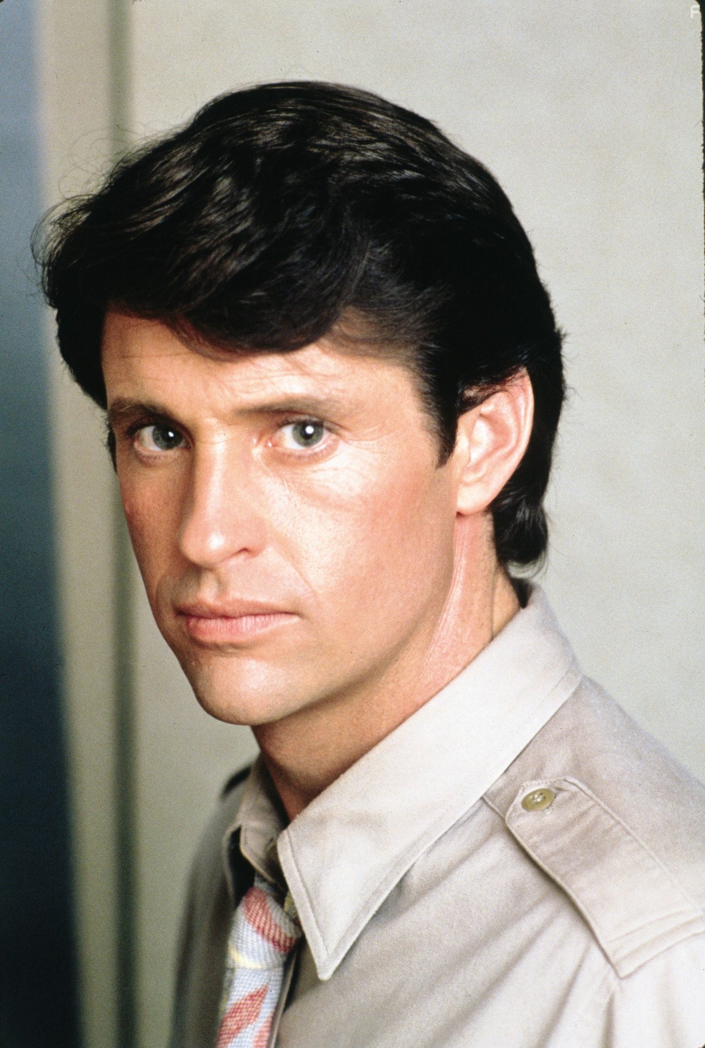 Robert Hays in Аэроплан (1980)