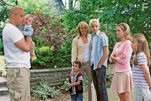 (Left to right) Vin Diesel, Luke/Bo Vink, Logan/Keegan Hoover, Faith Ford, Max Thieriot, Brittany Snow, Morgan York.